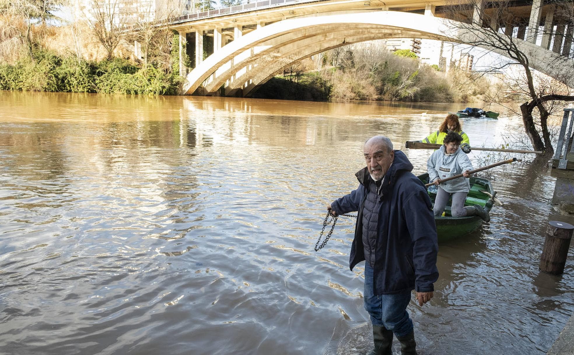 Valladolid El Pisuerga Alcanza Su Punta Del A O Y Anega Sus Paseos